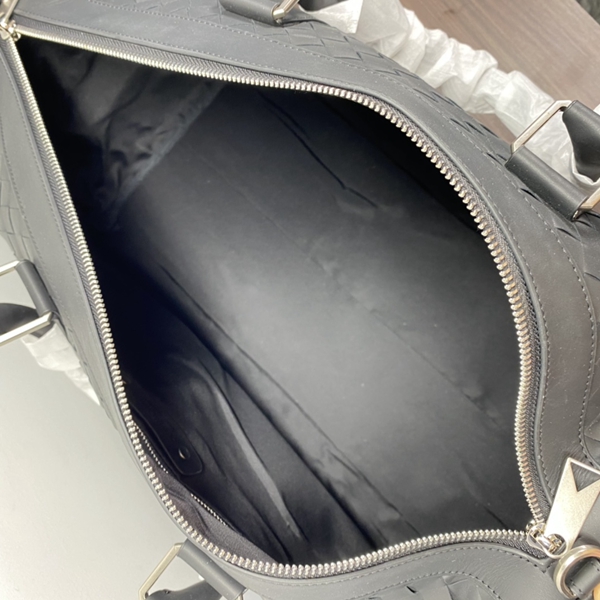 ボッテガヴェネタバッグ着用イメージ